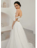 Sexy Off Shoulder Ivory Lace Tulle Wedding Dress Sexy Off Shoulder Ivory Lace Tulle Wedding Dress